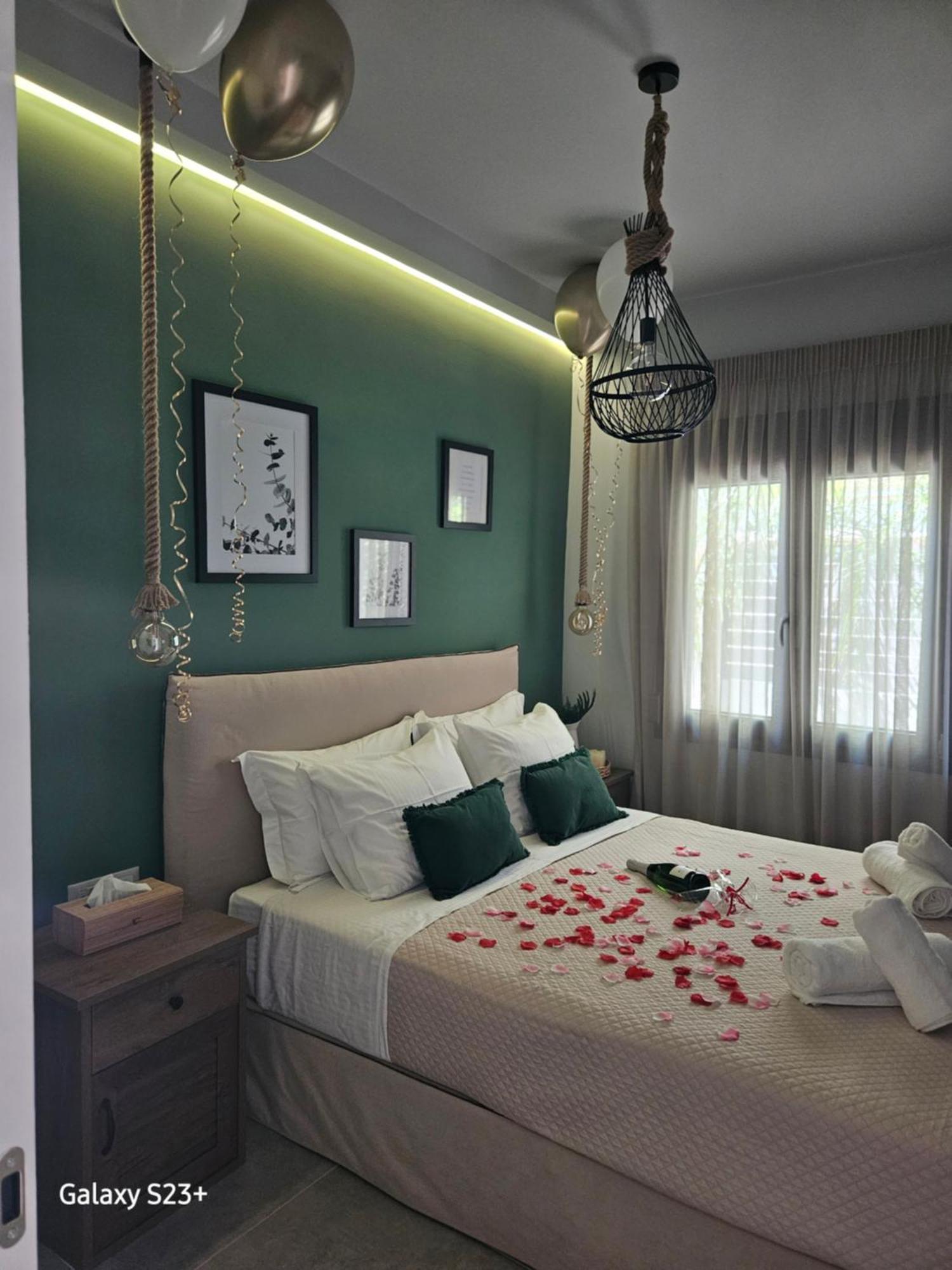 Damona 2Br Luxury Home With Garden - Κοντά Στο Κέντρο Heraklion  Bilik gambar